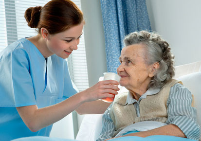 Augmentation de la délégation d'actes infirmiers aux futurs aides-soignants !